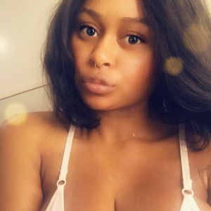 Meet your Posher, Ada